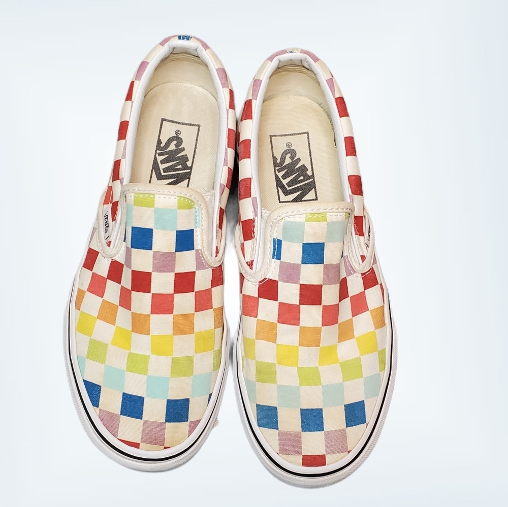 Van's Classic Rainbow Checkered Skate Shoe - Picture 3 of 10